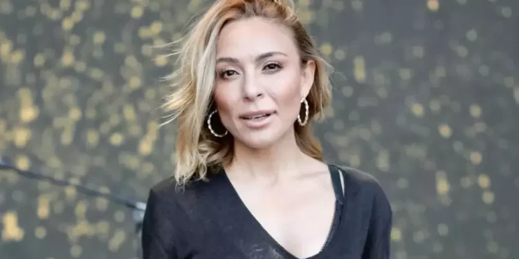 Şarkıcı Ziynet Sali’den aşk itirafı! “Kalp bir kere atar!”